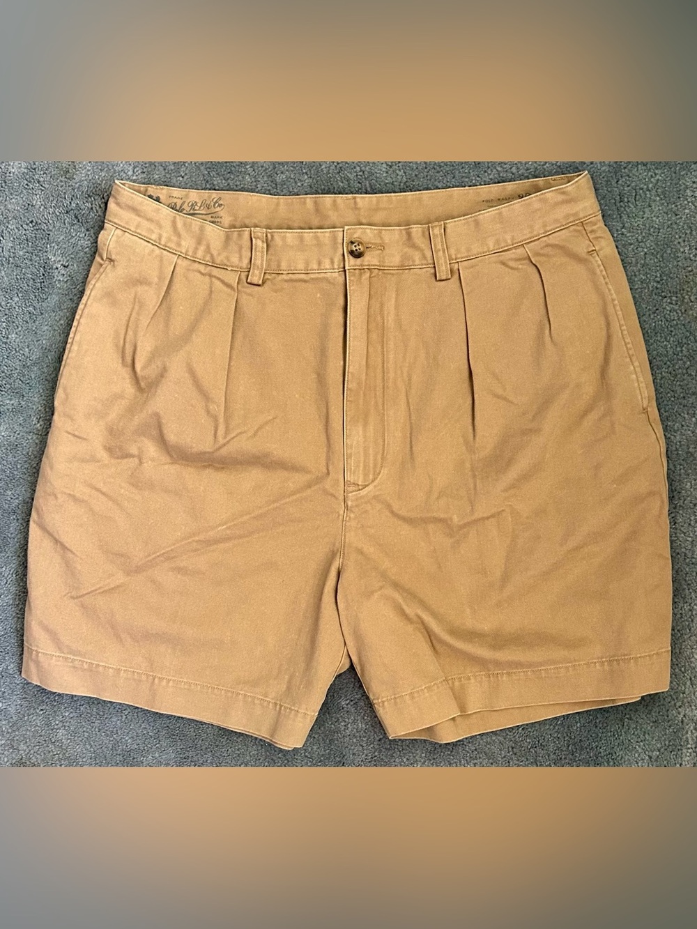 Polo Ralph Lauren Classic Pleated Chino Shorts - 34 - Tan